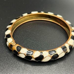 vintage enamel black & cream hinged bangle bracelet